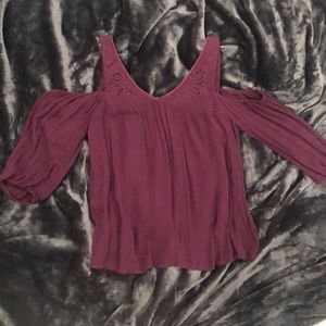 Shoulder-less 3/4 length sleeve blouse